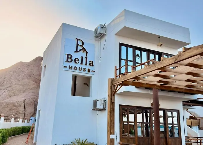 Hotel Bella House 4*